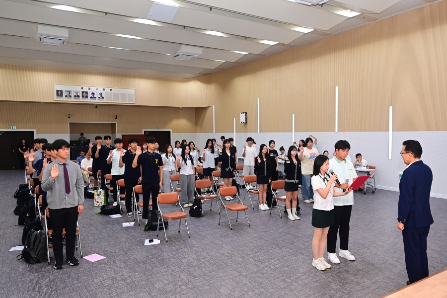 연수구는 지난 22일 구청 대회의실에서 지역 내 중고등학생의 글로벌 역량 강화를 위한 2025 글로벌 연수 발대식 및 사전 설명회를 개최했다